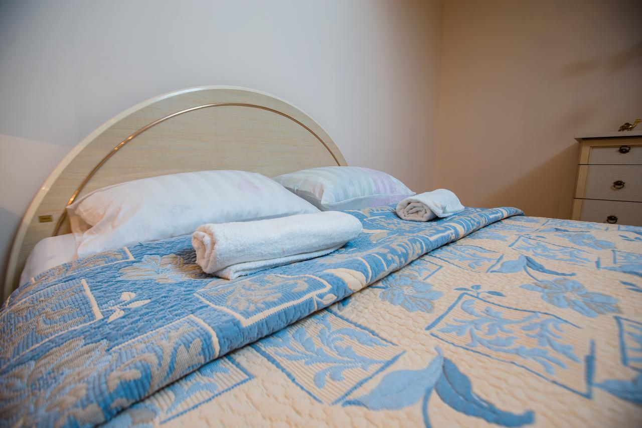 Interhouse Almaty Hostel Eksteriør bilde